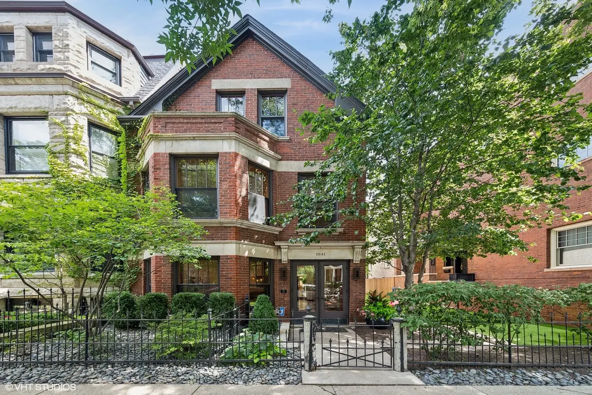 1841 N Orleans ST, Chicago, IL 60614