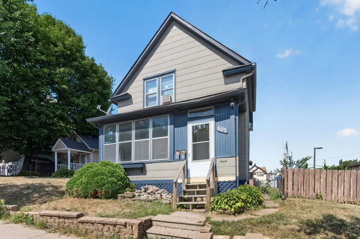 807 Case AVE, Saint Paul, MN 55106