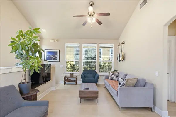 1601 Miriam Ave #213, Austin, TX 78702