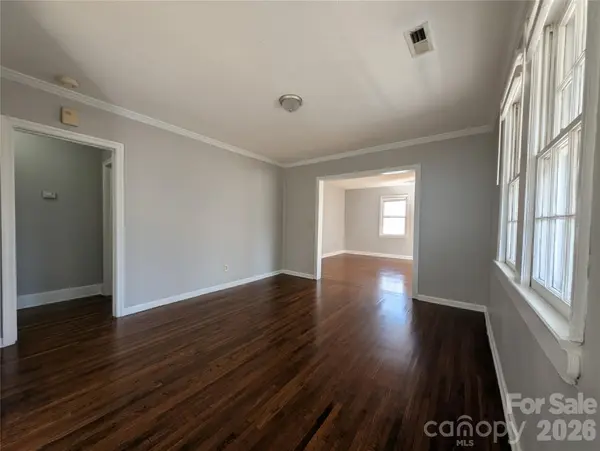 118 BROWN ST, Lake City, SC 29560