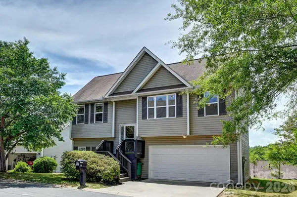 85 Rotunda CIR, Asheville, NC 28806