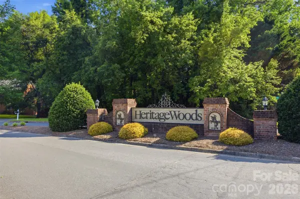 932 Alexandria CT, Gastonia, NC 28056