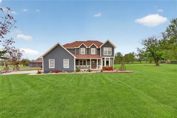 905 Florence AVE, Raymore, MO 64083