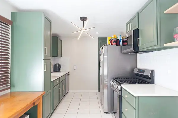 10813 E 58TH TER, Raytown, MO 64133