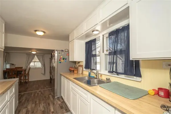 916 S Maple ST, Ottawa, KS 66067