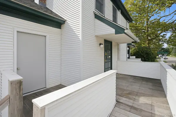 1228 Roanoke AVE, Riverhead, NY 11901