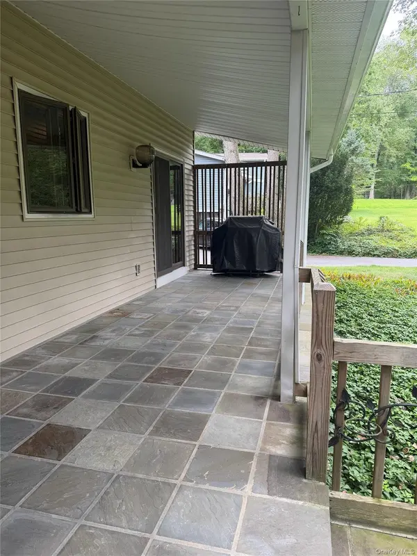 24 Fox Hill RD, Wappingers Falls, NY 12590