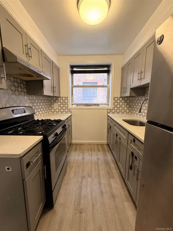 1958 Lurting AVE, Bronx, NY 10461