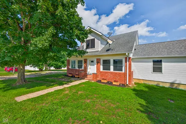 6463 S 125 W, Trafalgar, IN 46181