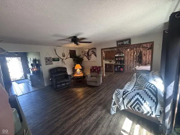 1023 Pamela DR, Plainfield, IN 46168