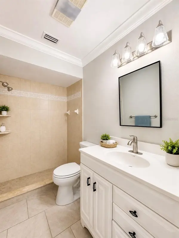 3625 LONGMEADOW #40, Sarasota, FL 34235