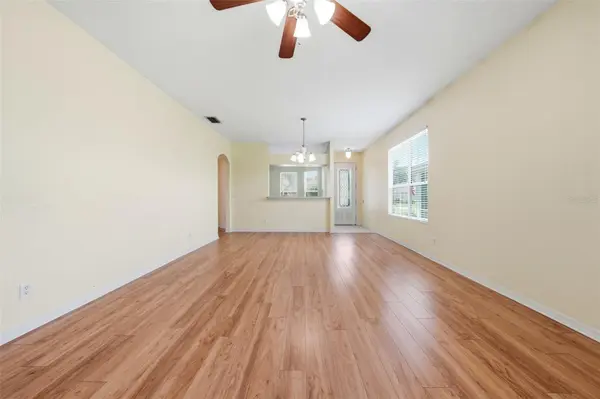 4962 RAINBOW TROUT RD, Tavares, FL 32778