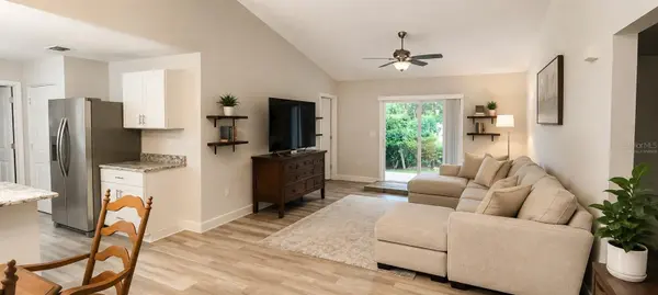 8555 NW 210TH ST, Micanopy, FL 32667