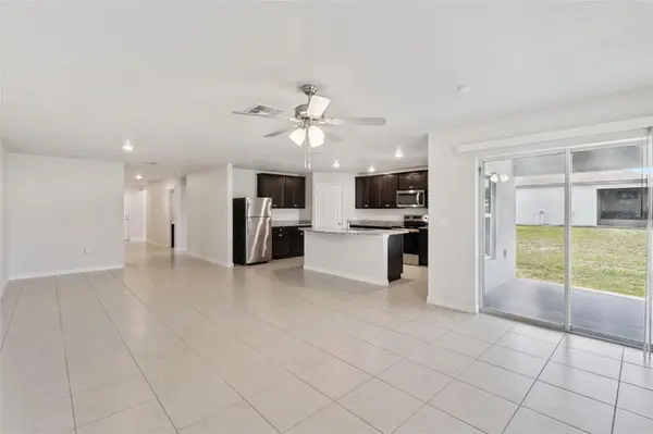 1350 BRENWAY DR, Mascotte, FL 34753