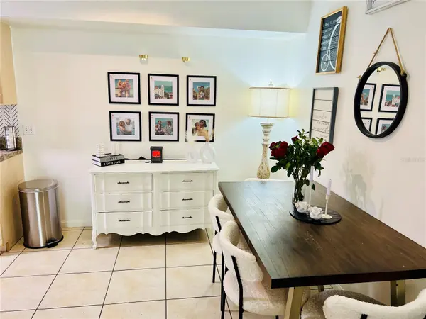 737 CREST PINES DR #612, Orlando, FL 32828