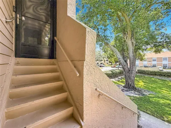 2936 S SEMORAN BLVD #105, Orlando, FL 32822
