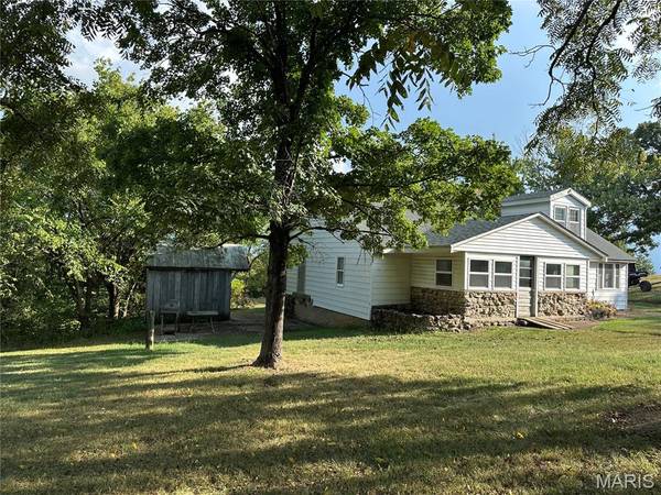 18759 Maries Road 308, Belle, MO 65013