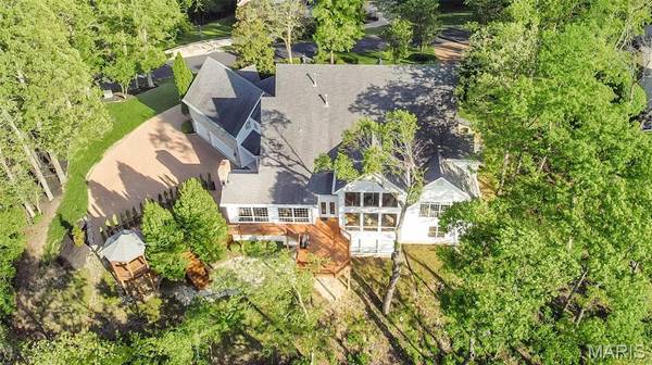 16925 Lewis Spring Farms RD, St Louis, MO 63005