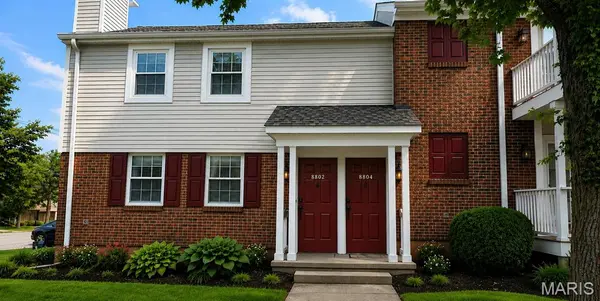 8804 Eager RD, St Louis, MO 63144