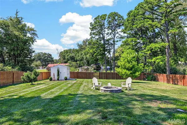 106 Irene DR, Ellisville, MO 63011