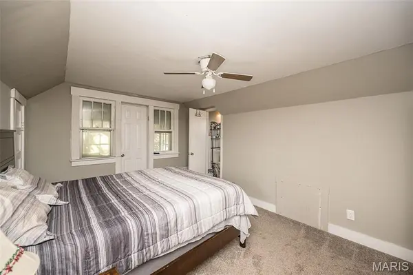 307 5th N, Elsberry, MO 63343