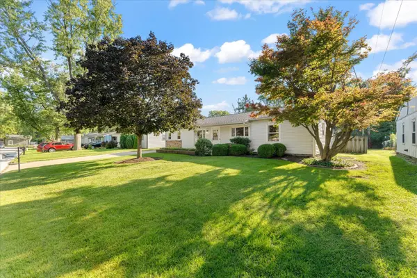1010 Scottsdale DR, Champaign, IL 61821