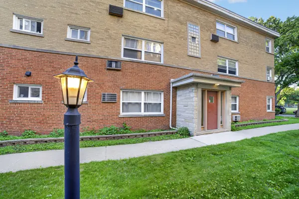 7410 N Oakley AVE #3A, Chicago, IL 60645