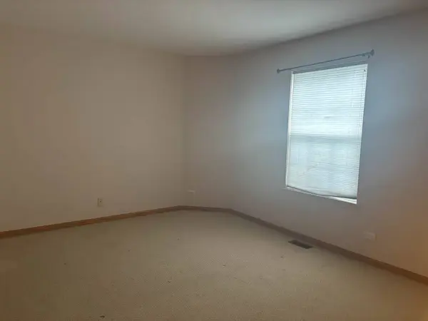 1209 Orleans DR, Mundelein, IL 60060