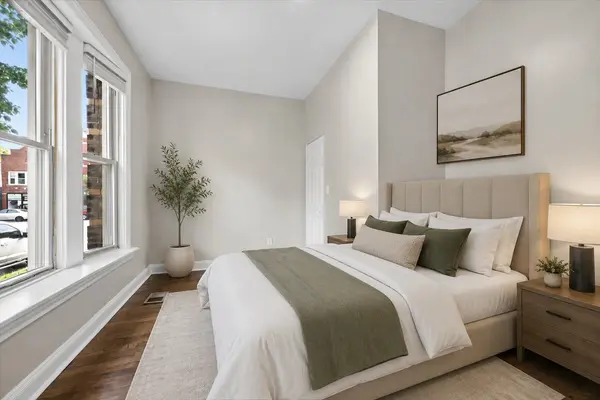 2405 W McLean AVE #1, Chicago, IL 60647
