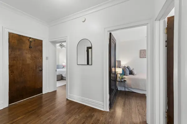 1345 W Greenleaf AVE #3S, Chicago, IL 60626