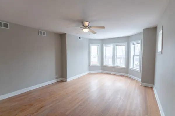 4342 N Mozart ST #2E, Chicago, IL 60618