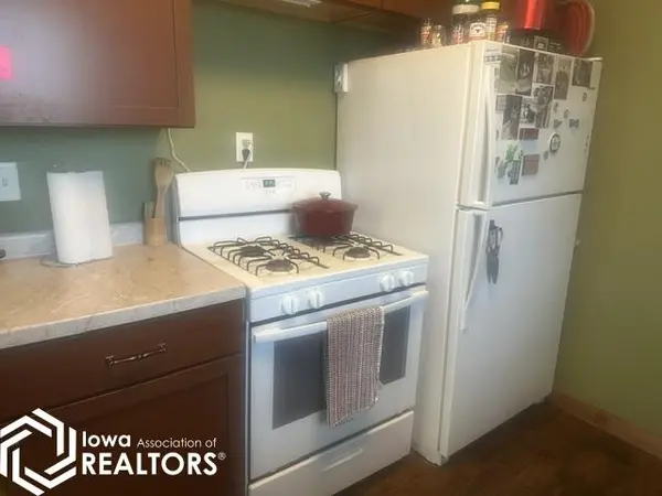 166 1St ST, Britt, IA 50423