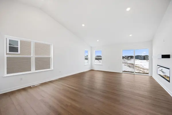 7497 Lotus LN, Lino Lakes, MN 55038