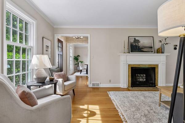 6 Edina CT, Edina, MN 55424