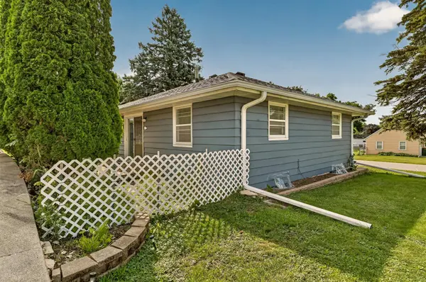 1401 10th ST NE, Rochester, MN 55906