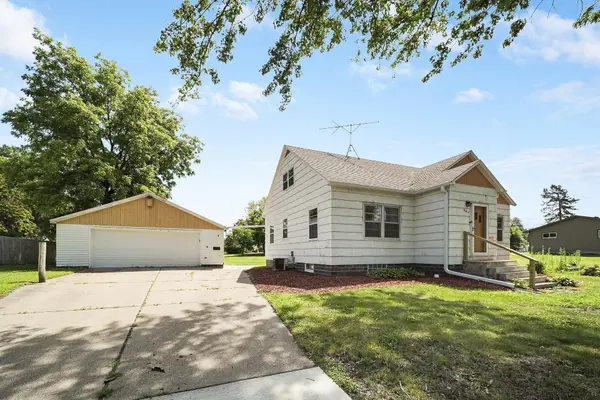 307 Lyndale AVE N, New Prague, MN 56071