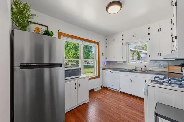 309 N 6th ST, Henderson, MN 56044