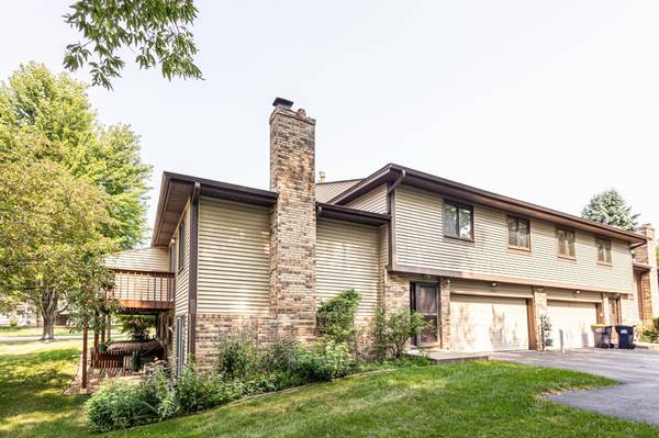 14255 Towers LN, Eden Prairie, MN 55347
