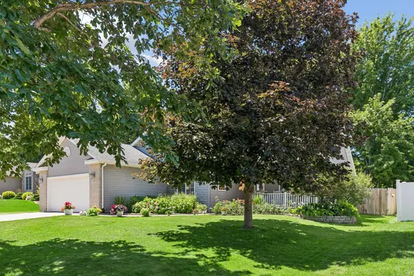 821 Lancer DR NE, Owatonna, MN 55060