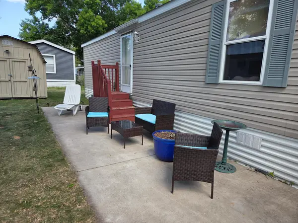 1150 Cessna DR E, New Brighton, MN 55112