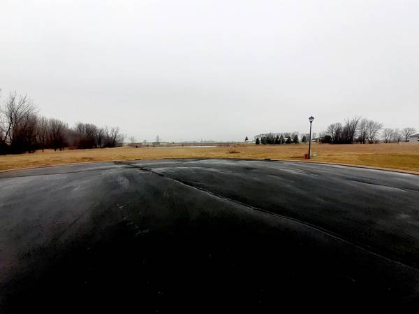 XXX Soeffker CIR, Arlington, MN 55307