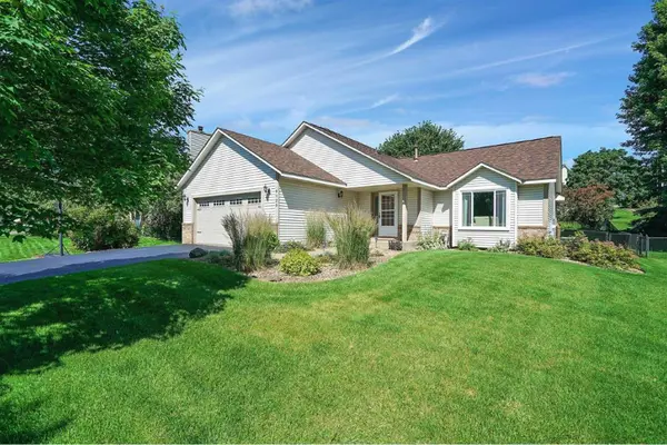 9120 Sierra RD, Woodbury, MN 55125
