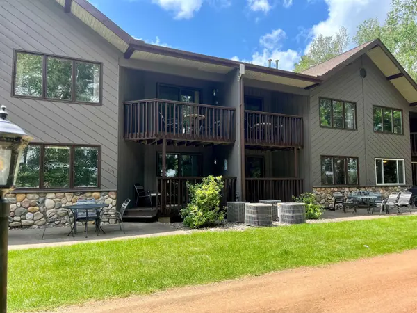 8250 NORTHERN RD #204,  Minocqua,  WI 53548