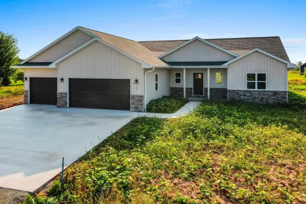 W175 SUNSET VIEW CIR, Kaukauna, WI 54130