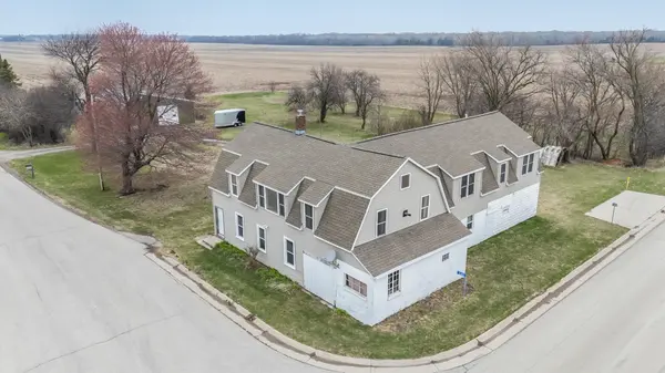 6303 COUNTY RD T, Oshkosh, WI 54904