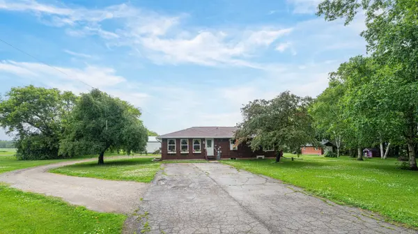 3408 BROOKS RD, Oshkosh, WI 54904