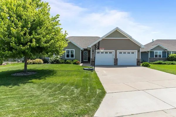 971 LOTUS TRL,  Menasha,  WI 54952