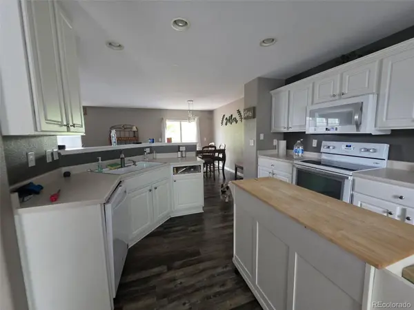 16556 E Phillips LN, Englewood, CO 80112