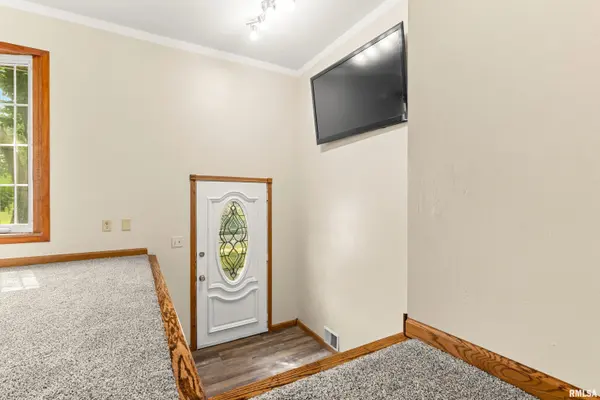1 DOMINION CT, Pekin, IL 61554