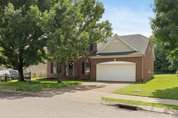 2008 Flocking Dr, Spring Hill, TN 37174